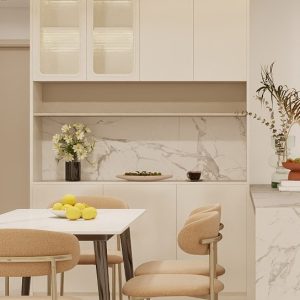 Dining Display cabinet  (6 feet)